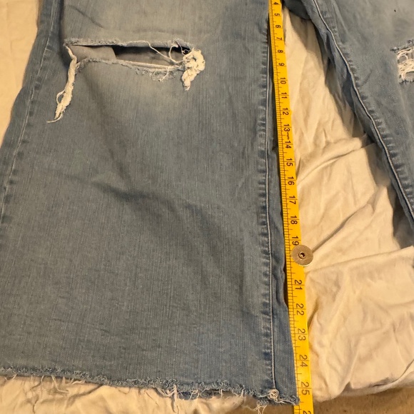 Torrid Perfect Wide Leg Vintage Stretch Jeans 30R – Light Wash Distressed Knees - Picture 6 of 11